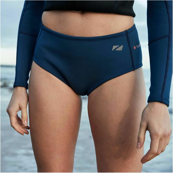 2024 Zone3 Womens Yulex 1.5mm Swim Shorts NA23WYS103 - Navy